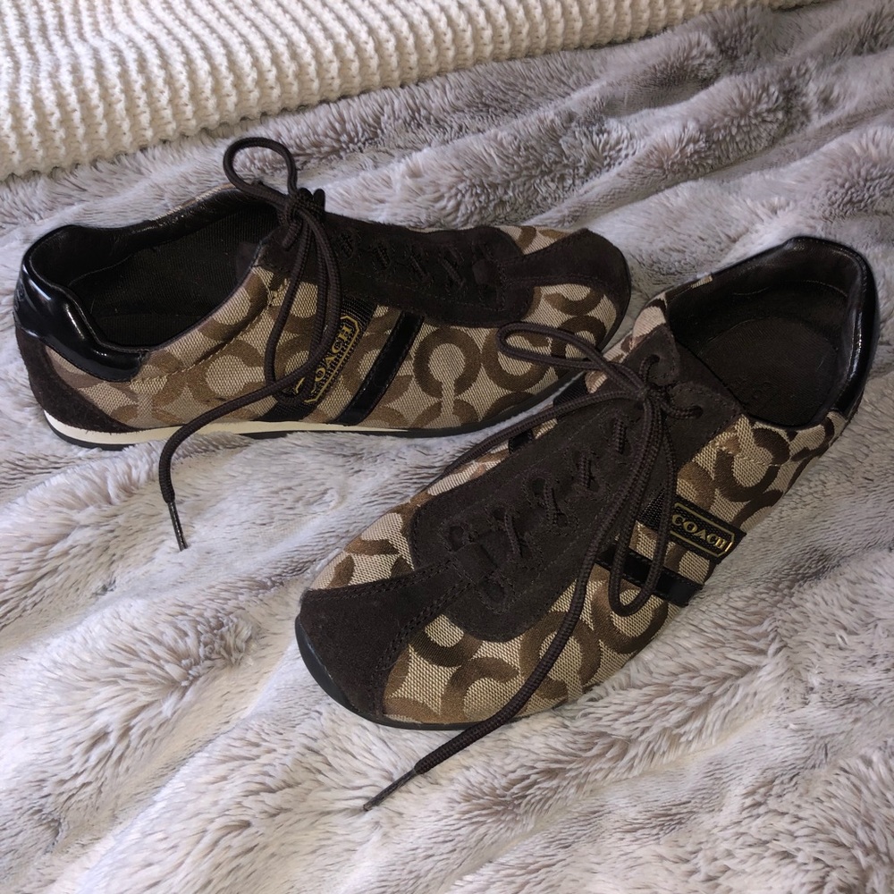 VINTAGE COACH SNEAKERS